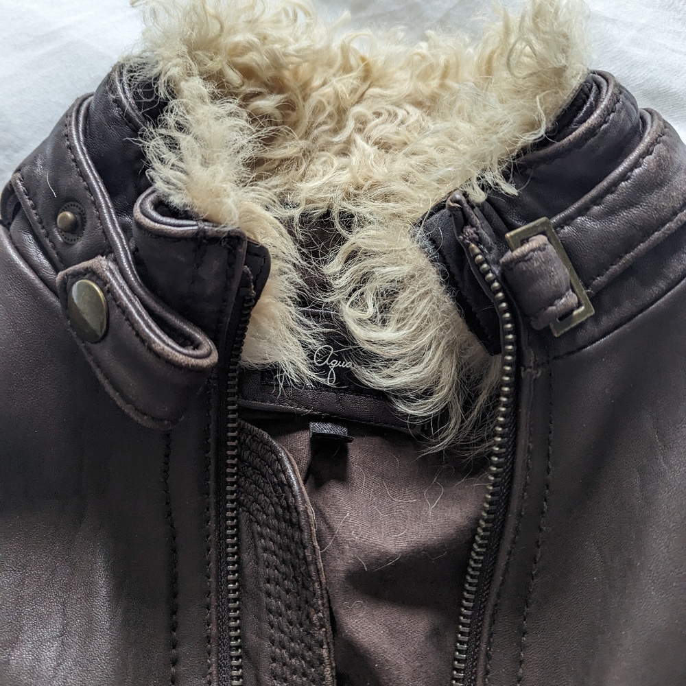 Aqua aviation inspired leather jacket with lambswool collar and zipper details - Picture 3 of 14